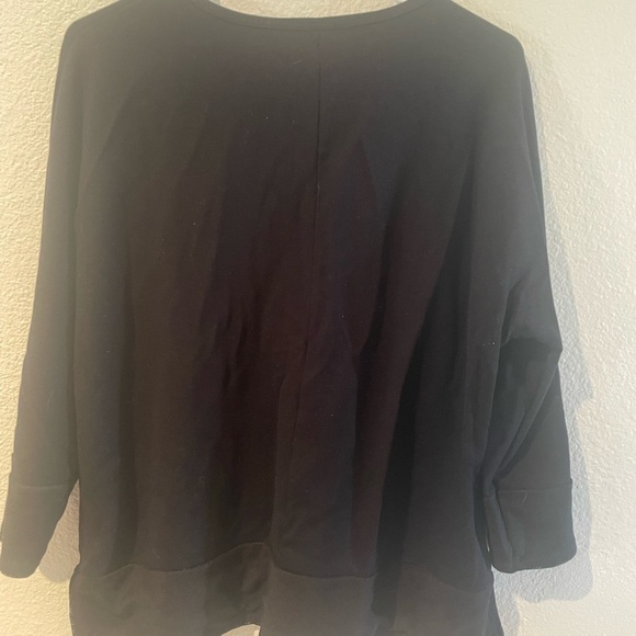 Anne Klein Sweater Top
Size Small - Picture 2 of 3